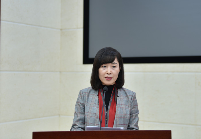 区人民政府副区长,代理区长兰吉春列席会议,宣读了《南充市高坪区人民